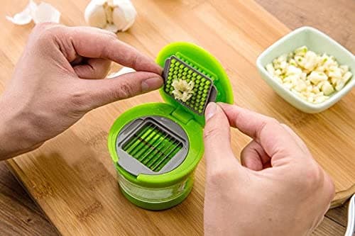 Mashed garlic tools Press Garlic Press Slicer Kitchen Chopper Grinder Presser Tool Garlic Ginger and onion Crusher