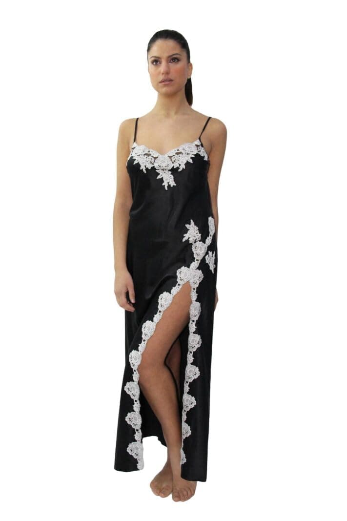 MARJOLAINE Elegant Nightgown, Long in Pure Silk with Applied lace 40 Nero