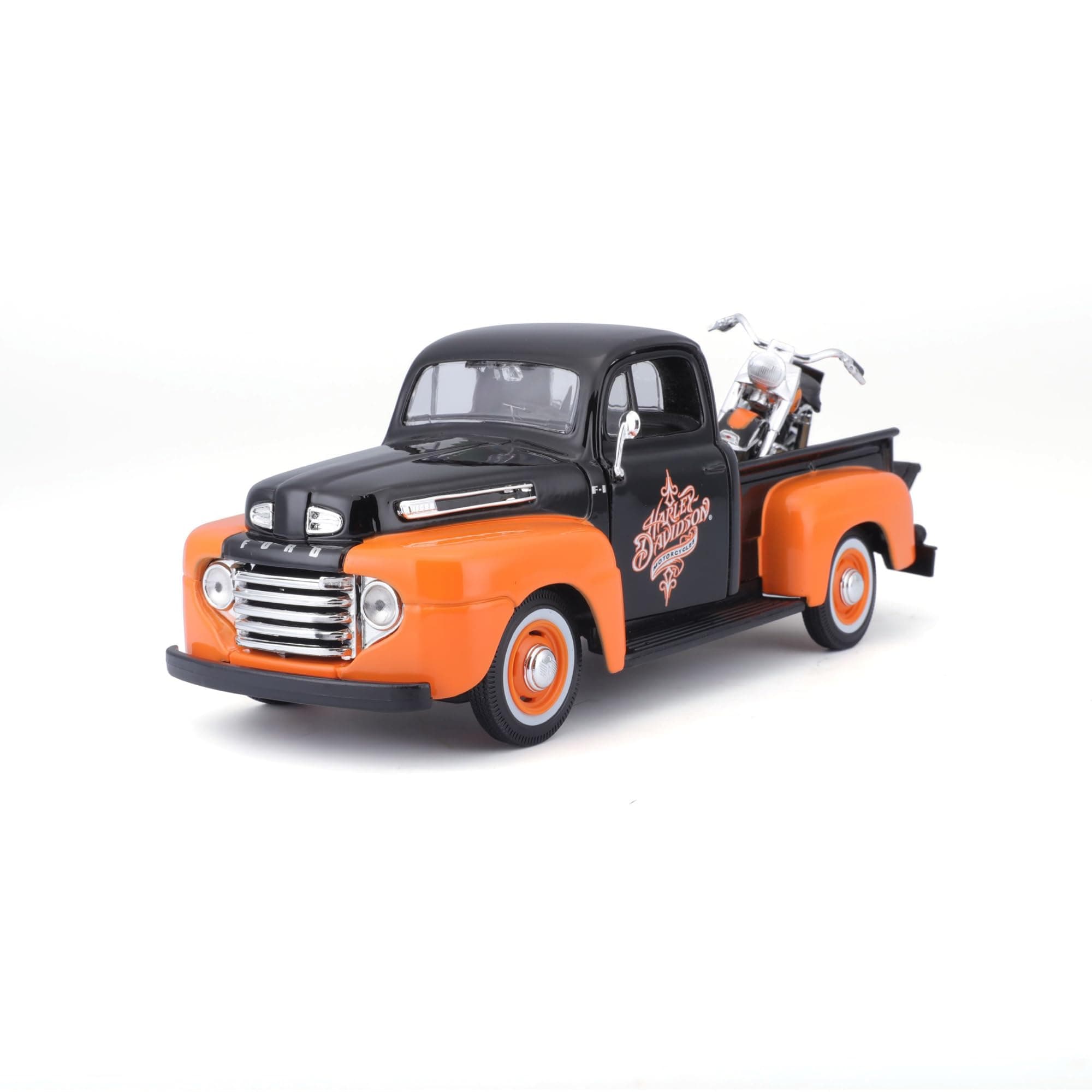 BAUER SPIELWAREN 1:24 Scale - Ford F-1 Pickup With 1:24 Flh Duo Glide - HD Custom