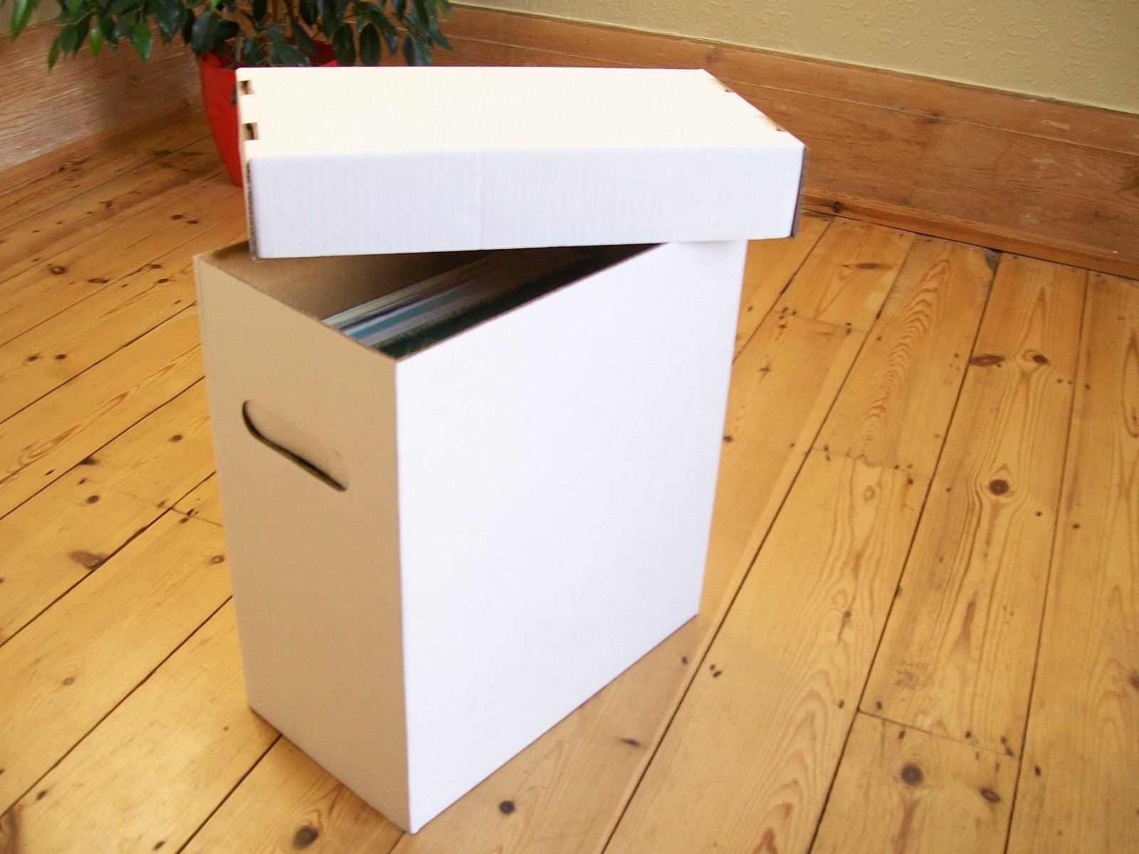 VINYL LP +12" SINGLE WHITE STORAGE BOX - HOLDS 40-50 RECORDS!