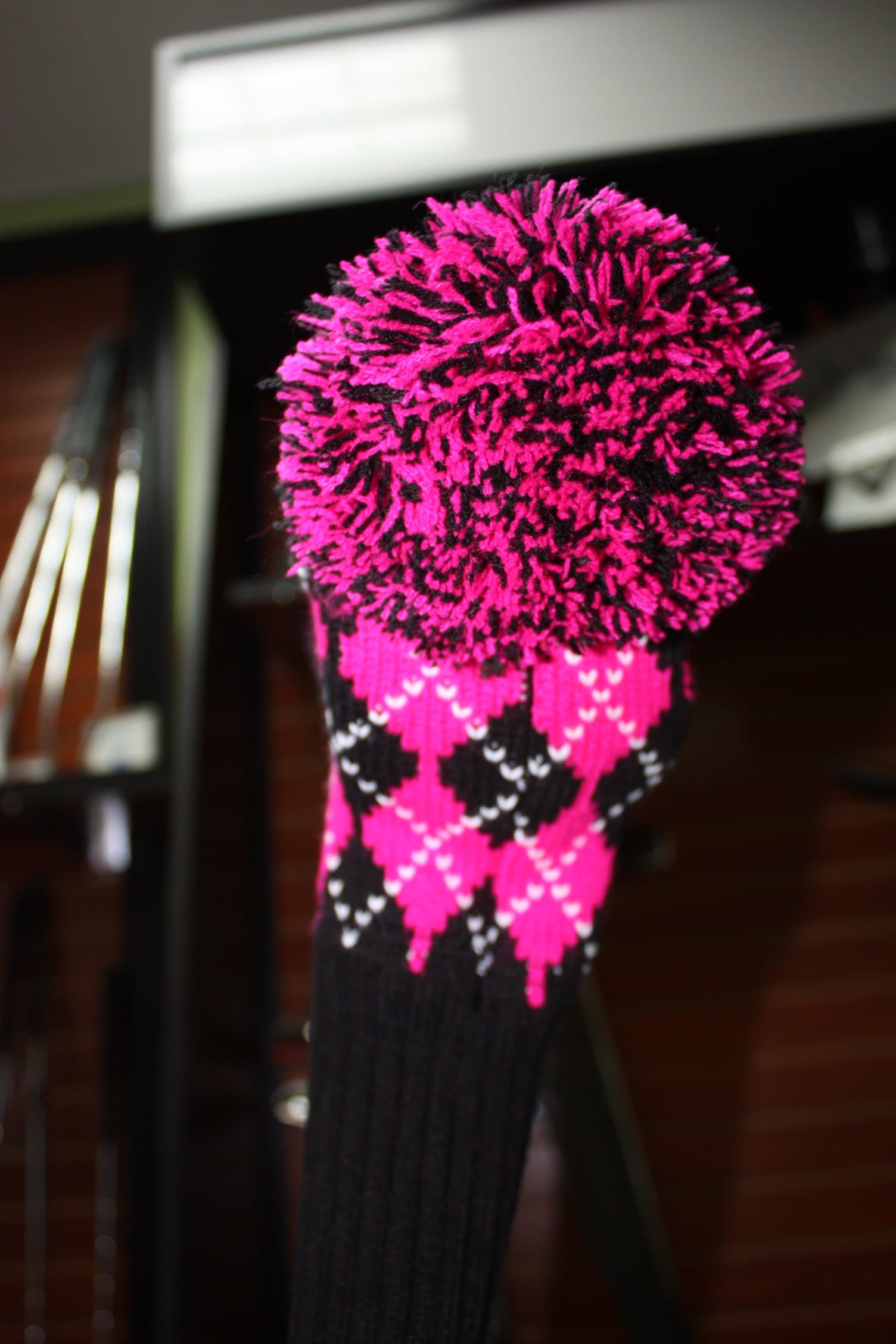 Majek #3, 4, 5, & 6 Hybrid Combo Pack Rescue Utility Argyle Fuchsia Pink & Black Golf Headcover Knit Pom Pom Retro Classic Vintage Head Cover