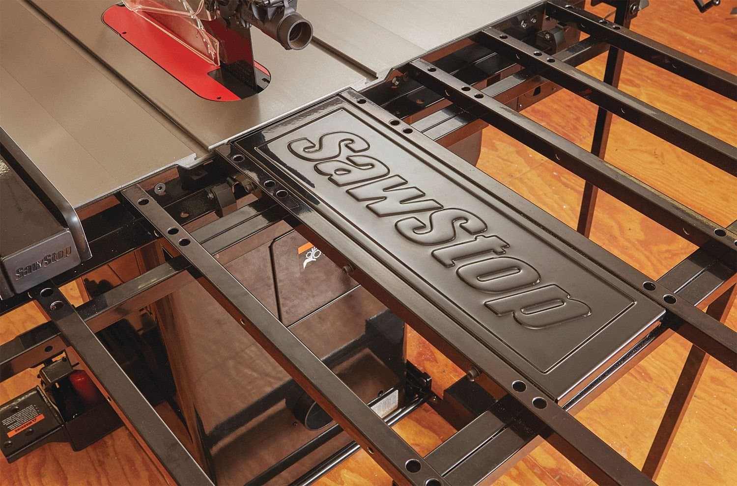 Folding Outfeed Table, 32-1/8" Length, 31-3/4" Width, 1" Height