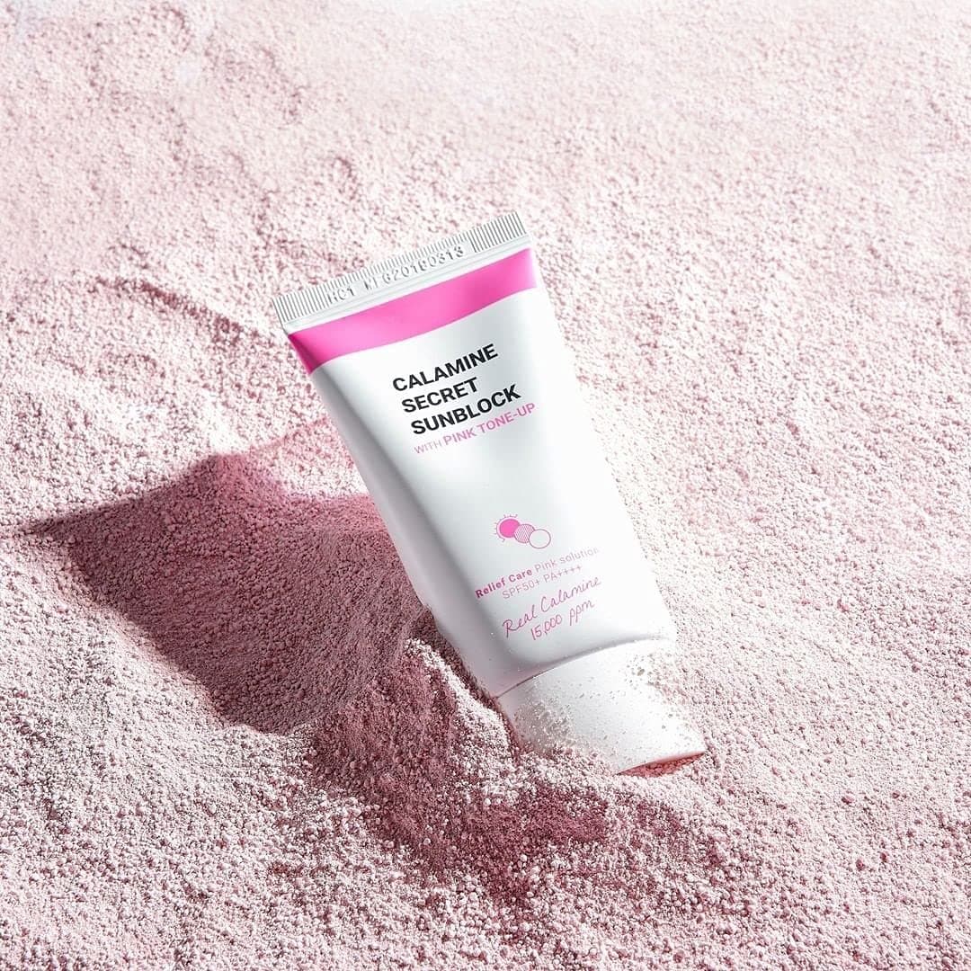 Calamine Secret Sunblock with pink tone-up