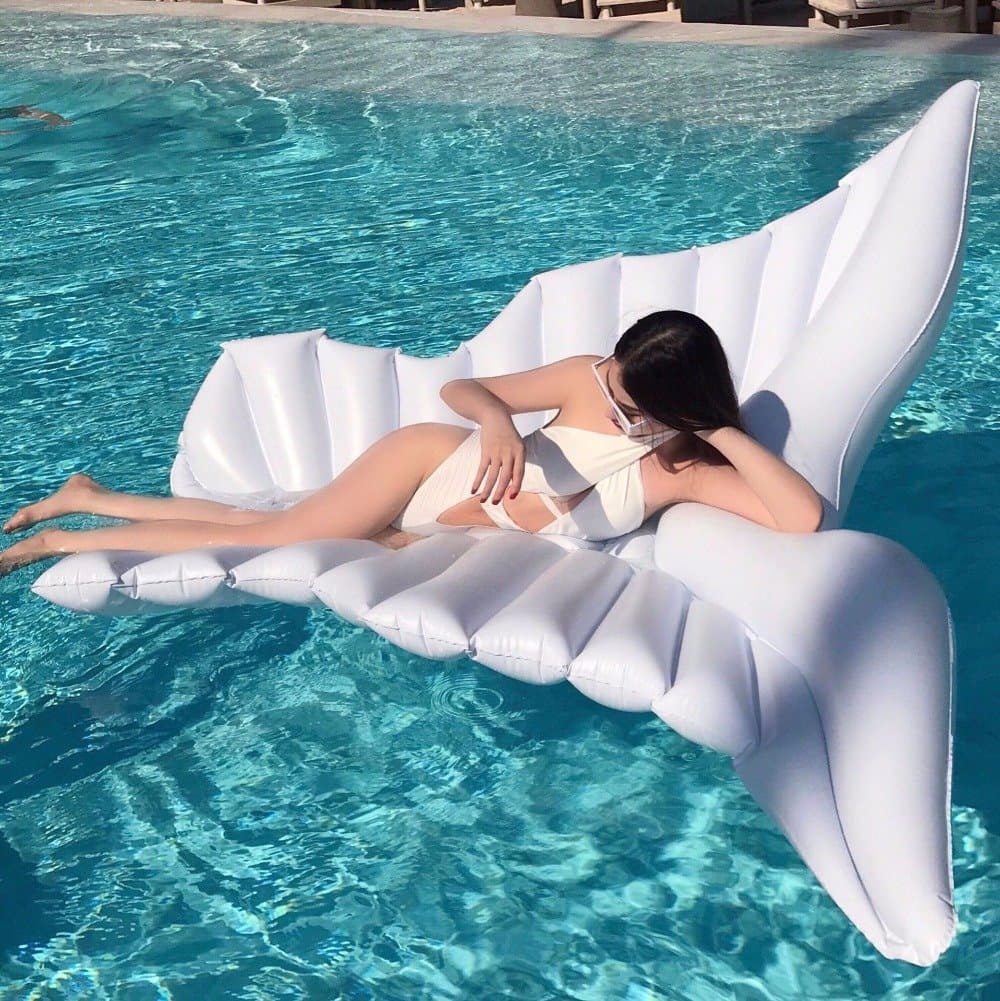 Kabeier Giant Inflatable Angel Wings, inflatableButterfly ,Angel Wings Floating Bed, Swimming Pool Floating Bed Water Swimming Pool Cushions - Water Toys (250 x 180 cm White)
