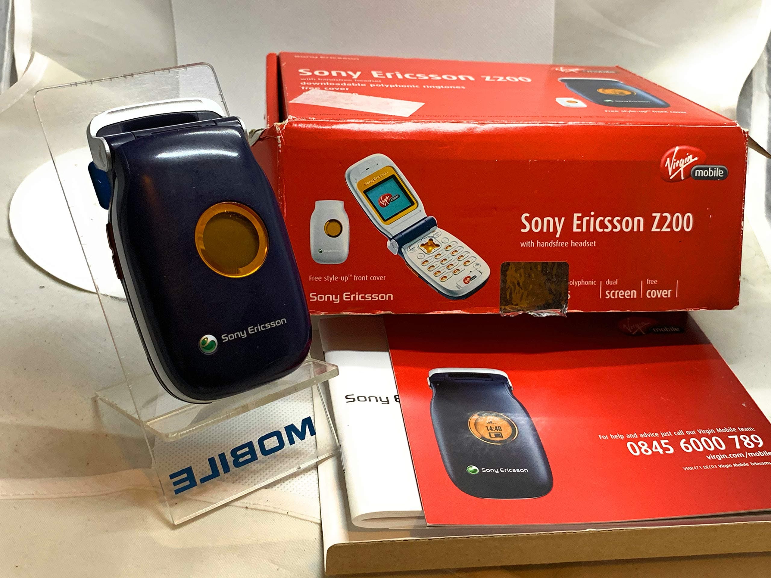 Sony Ericsson Z200 - Blue(Unlocked) Mobile Phone