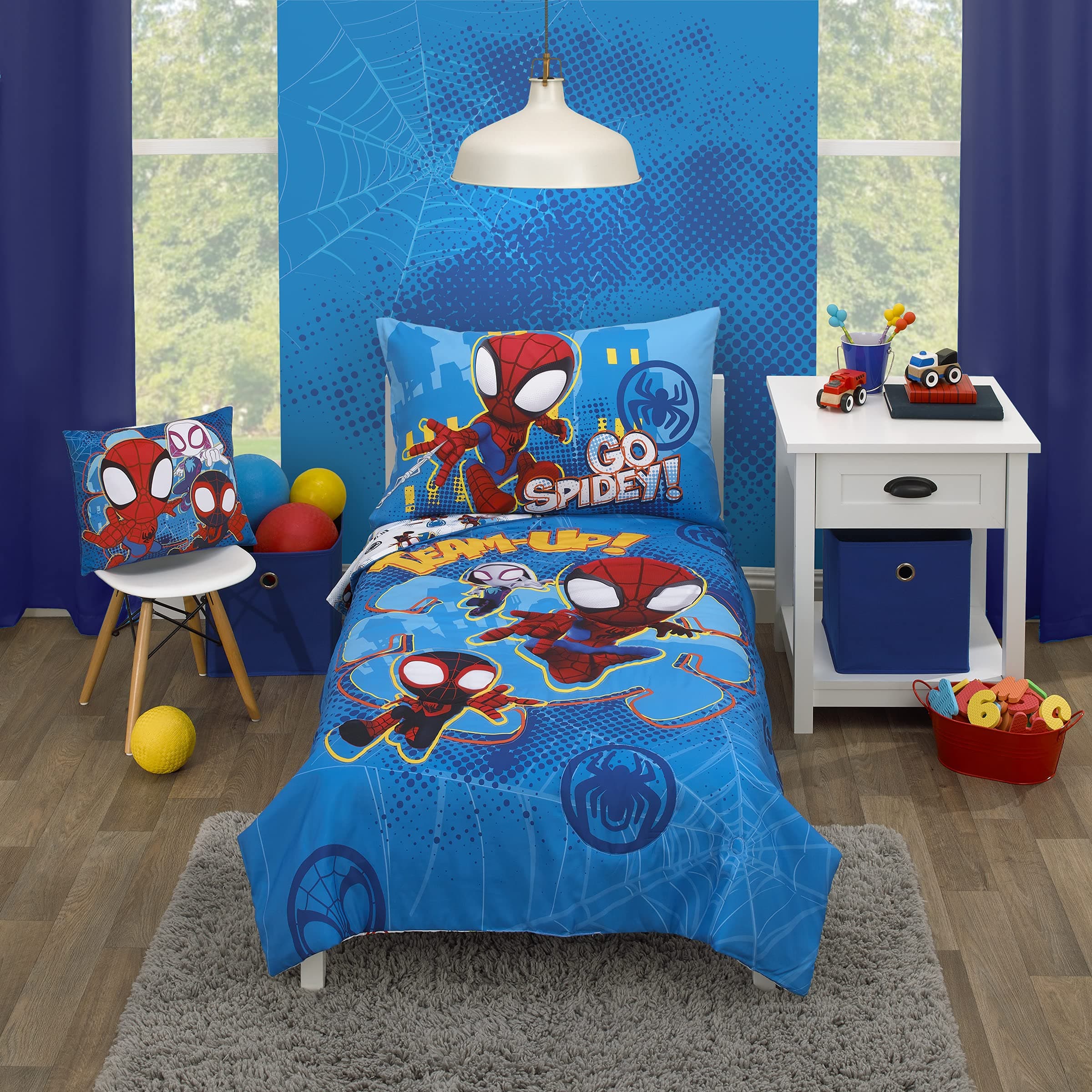 Disney Marvel Spidey and his Amazing Friends Spidey Team Red, White, and Blue 4 Piece Toddler Bed Set - Comforter, Fitted Bottom Sheet, Flat Top Sheet, and Reversible Pillowcase, 4751416P