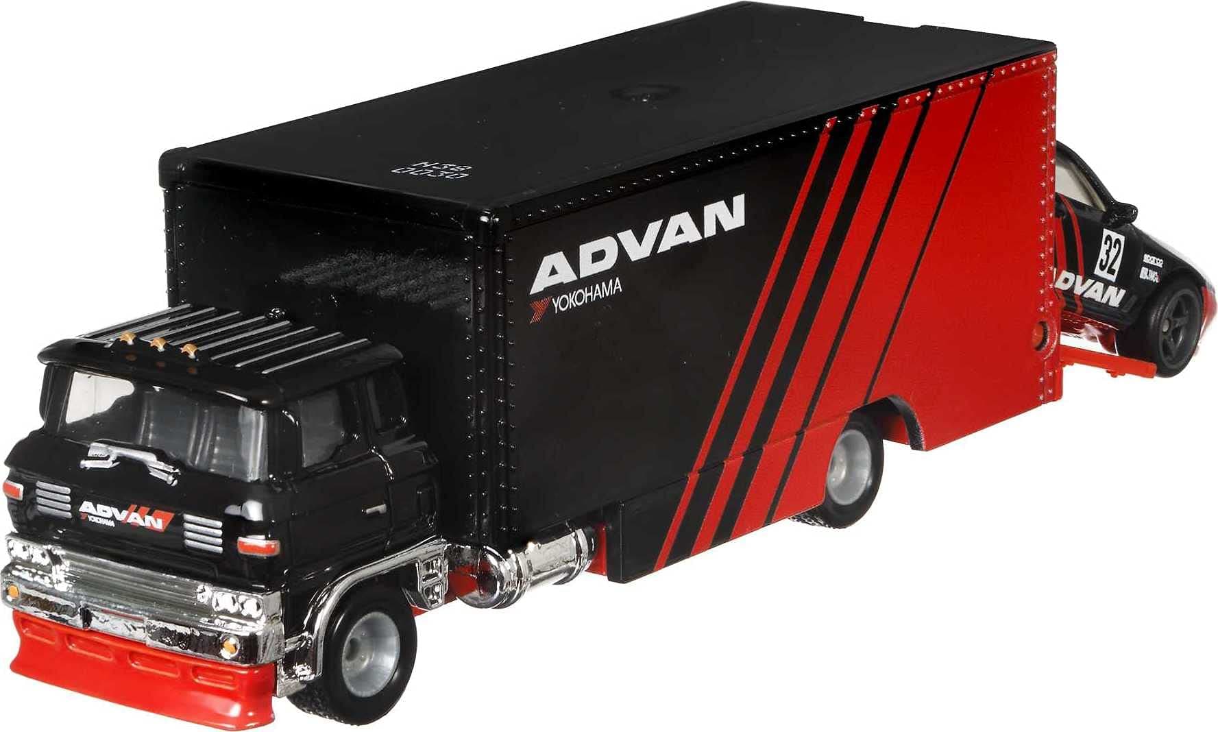 Hot Wheels Premium 2021 Team Transport #27 Nissan Skyline GT-R (BNR32) / Sakura Sprinter