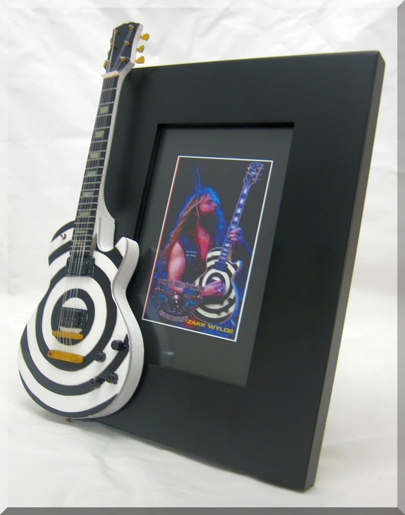 ZAKK WYLDE Miniature Guitar Picture Frame Bullseye