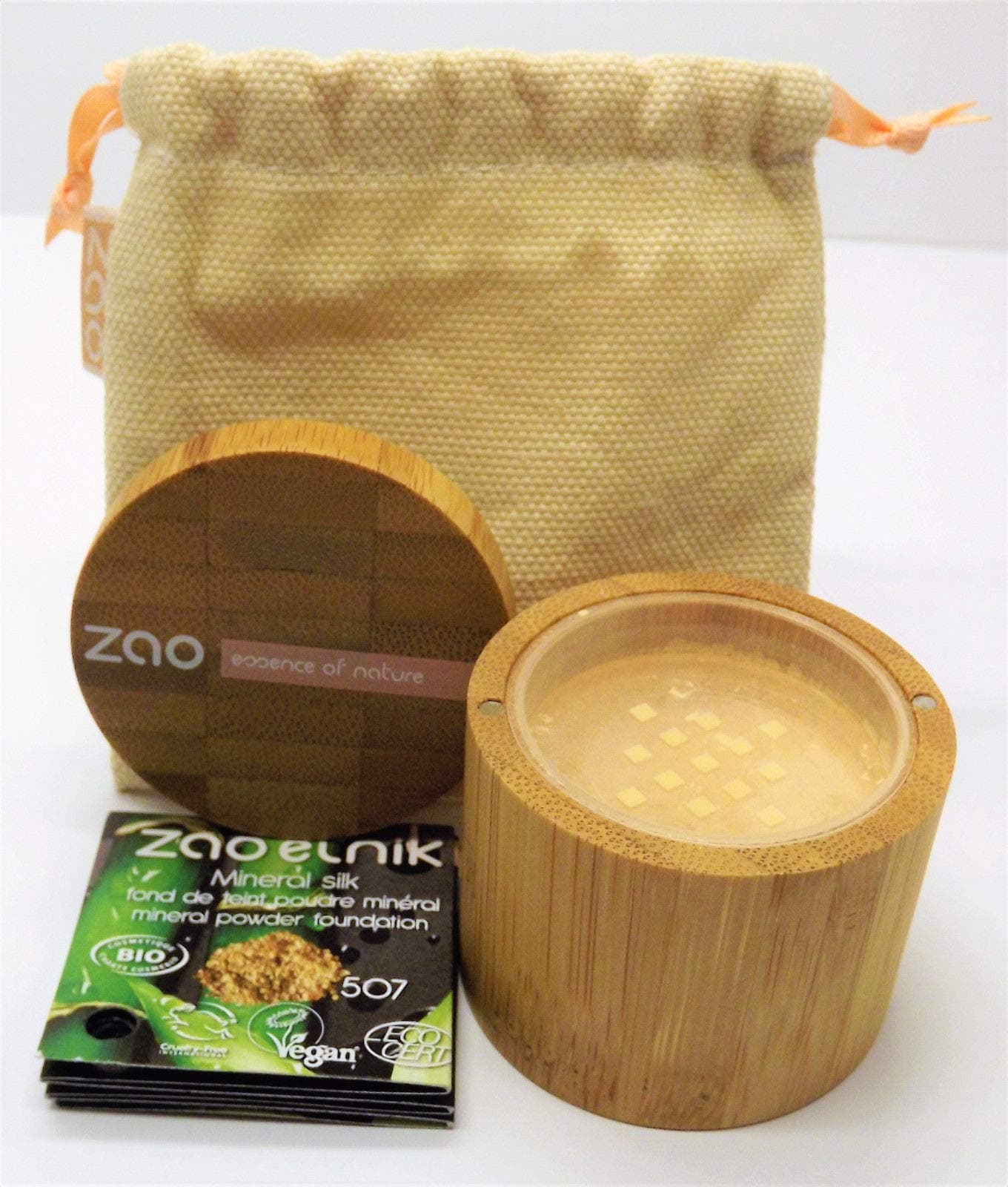 Zao Mineral Silk 507 Light Ochre, Loose Powder Mineral Make-Up in Bamboo Container Certified Bio/Vegan Natural Cosmetic – 101507